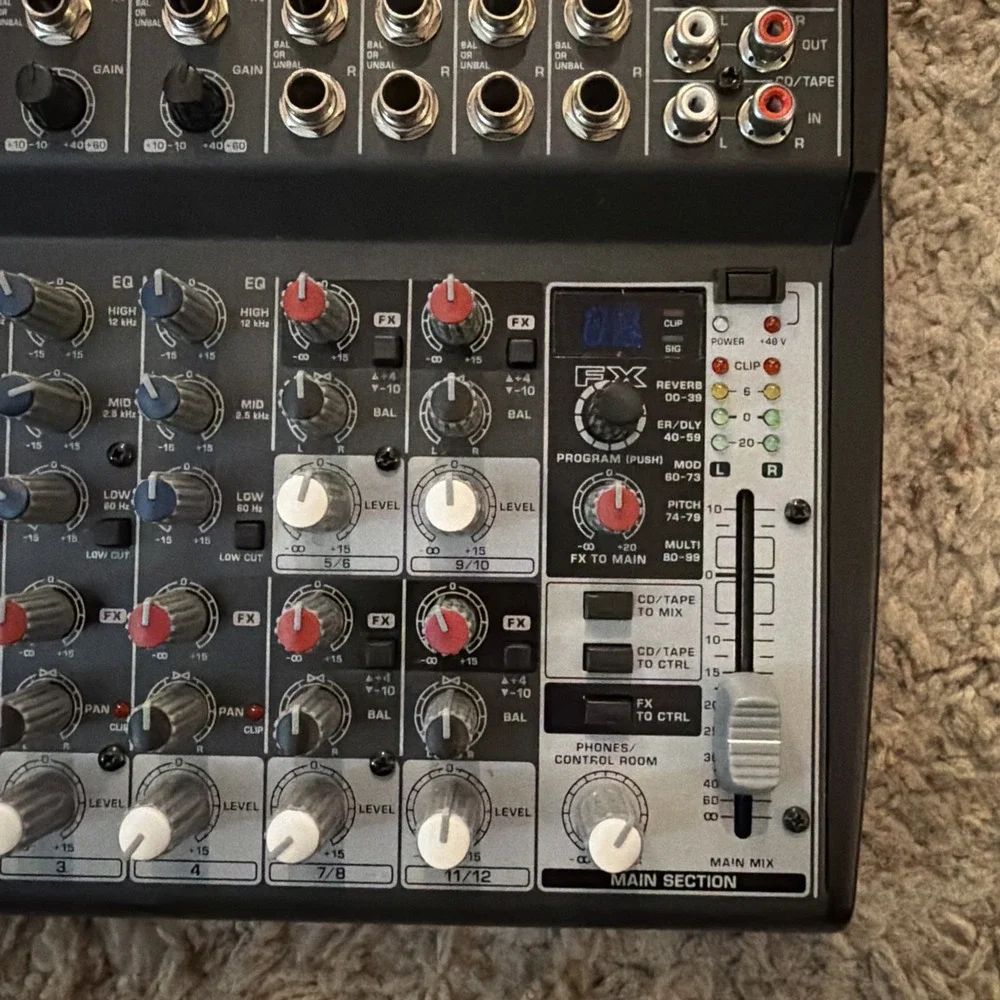 Behringer XENYX 1202FX Compact Mixer 12 CH 24bit Multi-Effector Untested No Cord